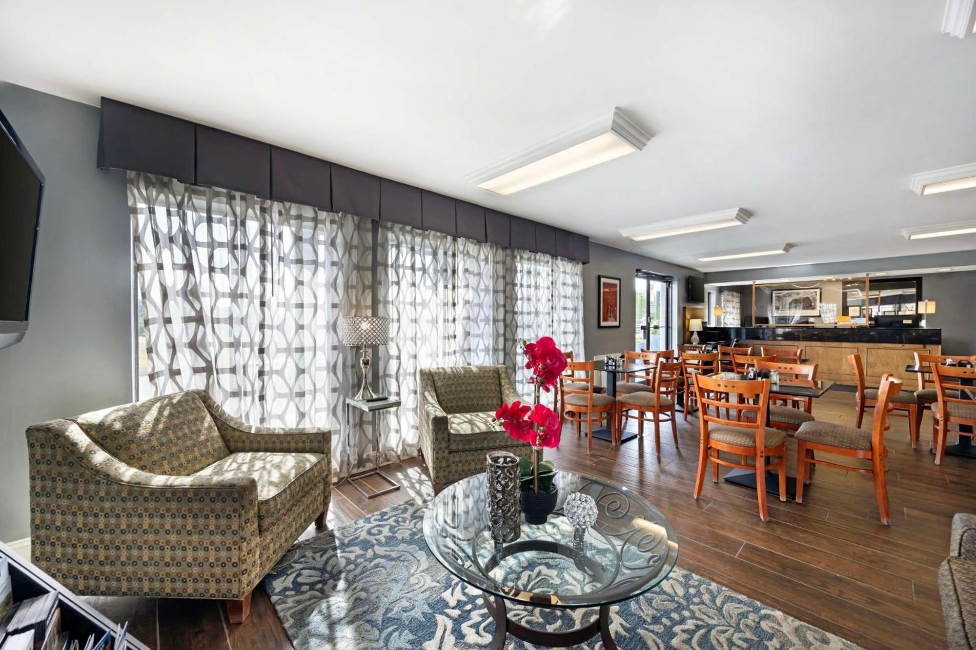เบสต์ เวสเทิร์น ดิคสัน Hotel ภายนอก รูปภาพ